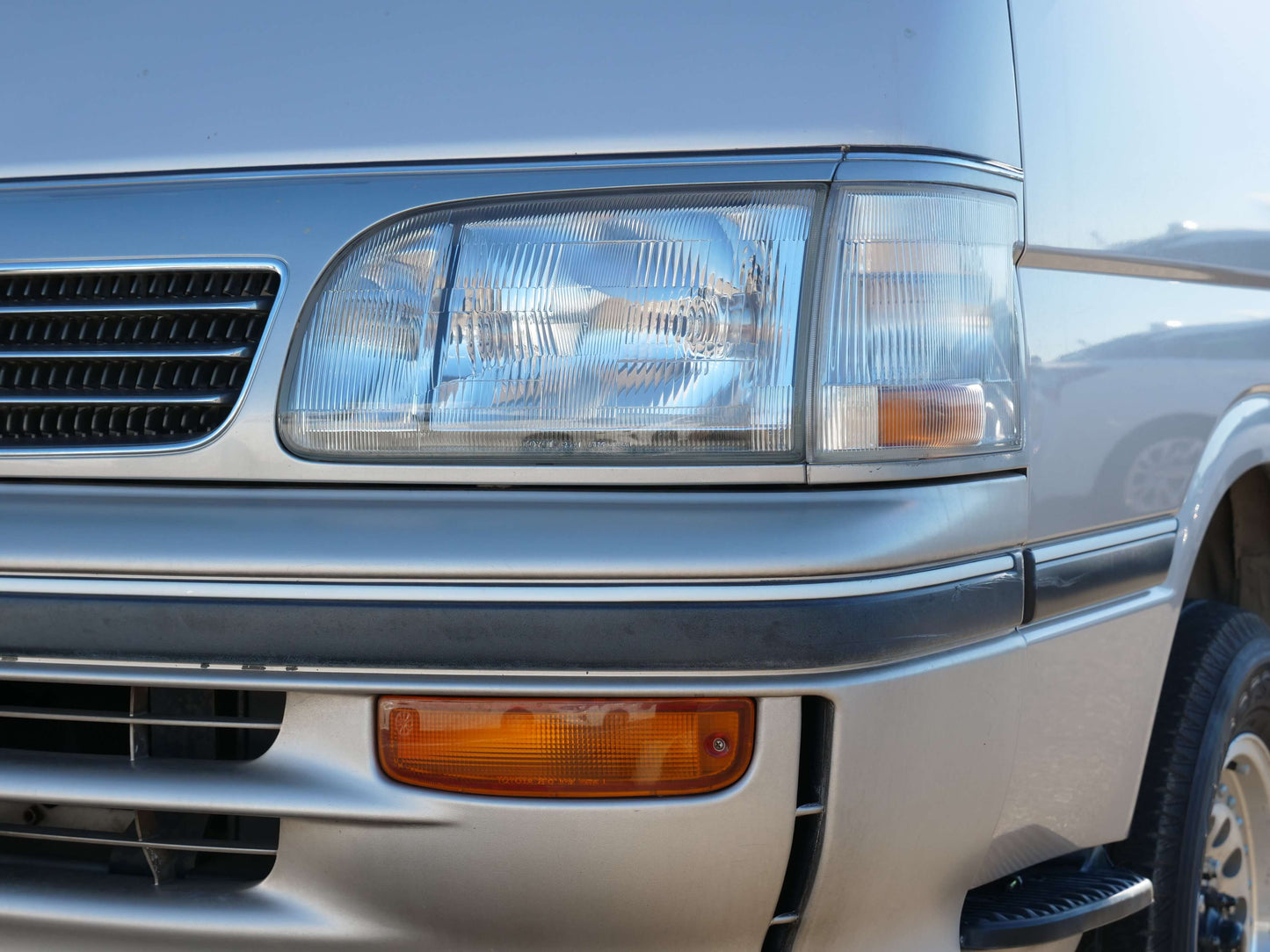 1993 TOYOTA HIACE SUPER CUSTOM 4WD DIESEL VAN