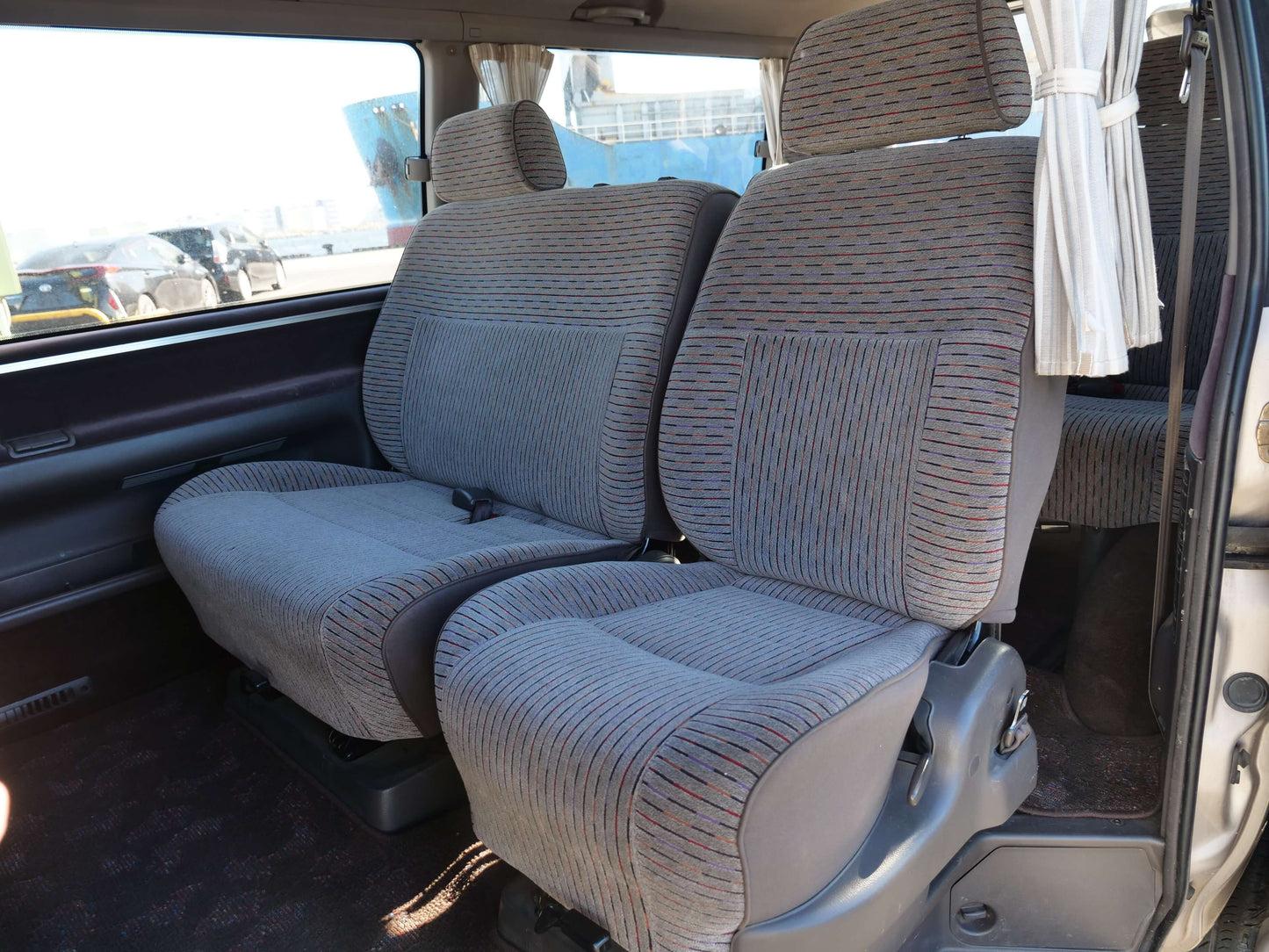 1993 TOYOTA HIACE SUPER CUSTOM 4WD DIESEL VAN