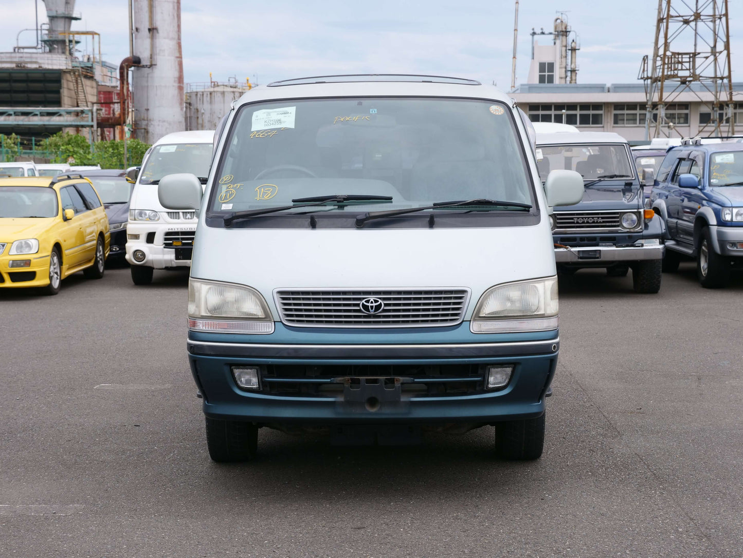 1996 TOYOTA HIACE SUPER CUSTOM 4WD DIESEL VAN