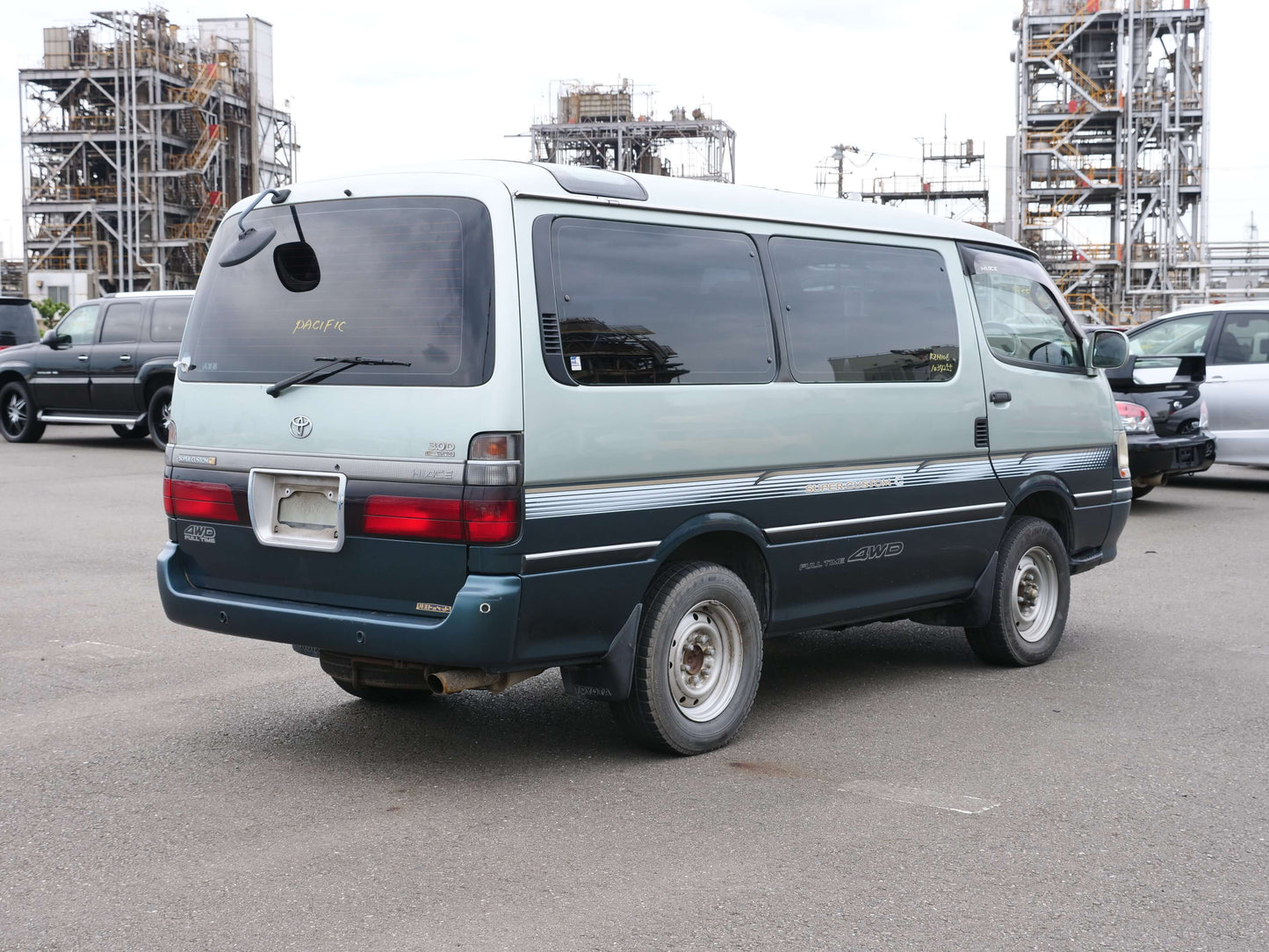 1996 TOYOTA HIACE SUPER CUSTOM 4WD DIESEL VAN