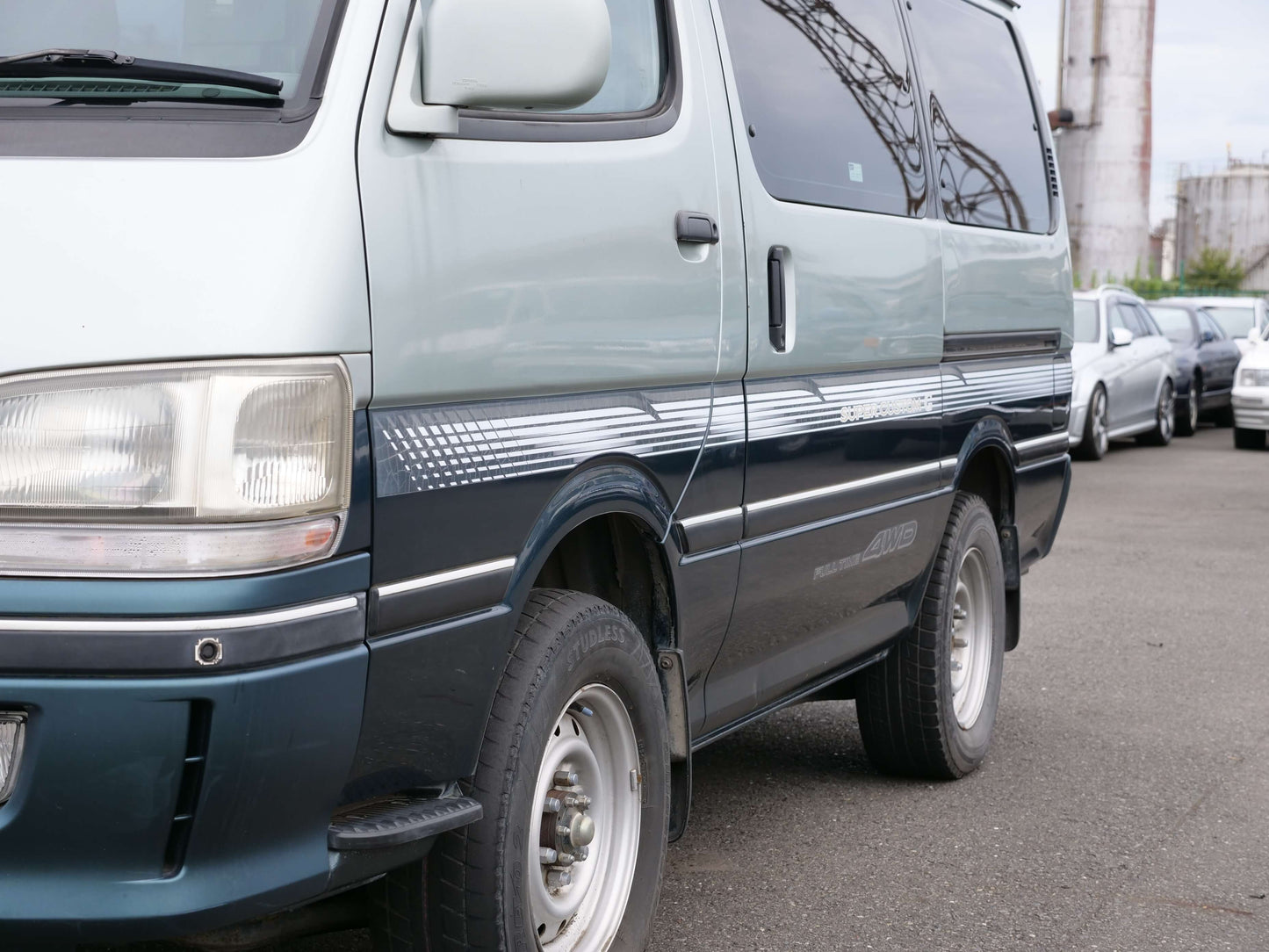 1996 TOYOTA HIACE SUPER CUSTOM 4WD DIESEL VAN