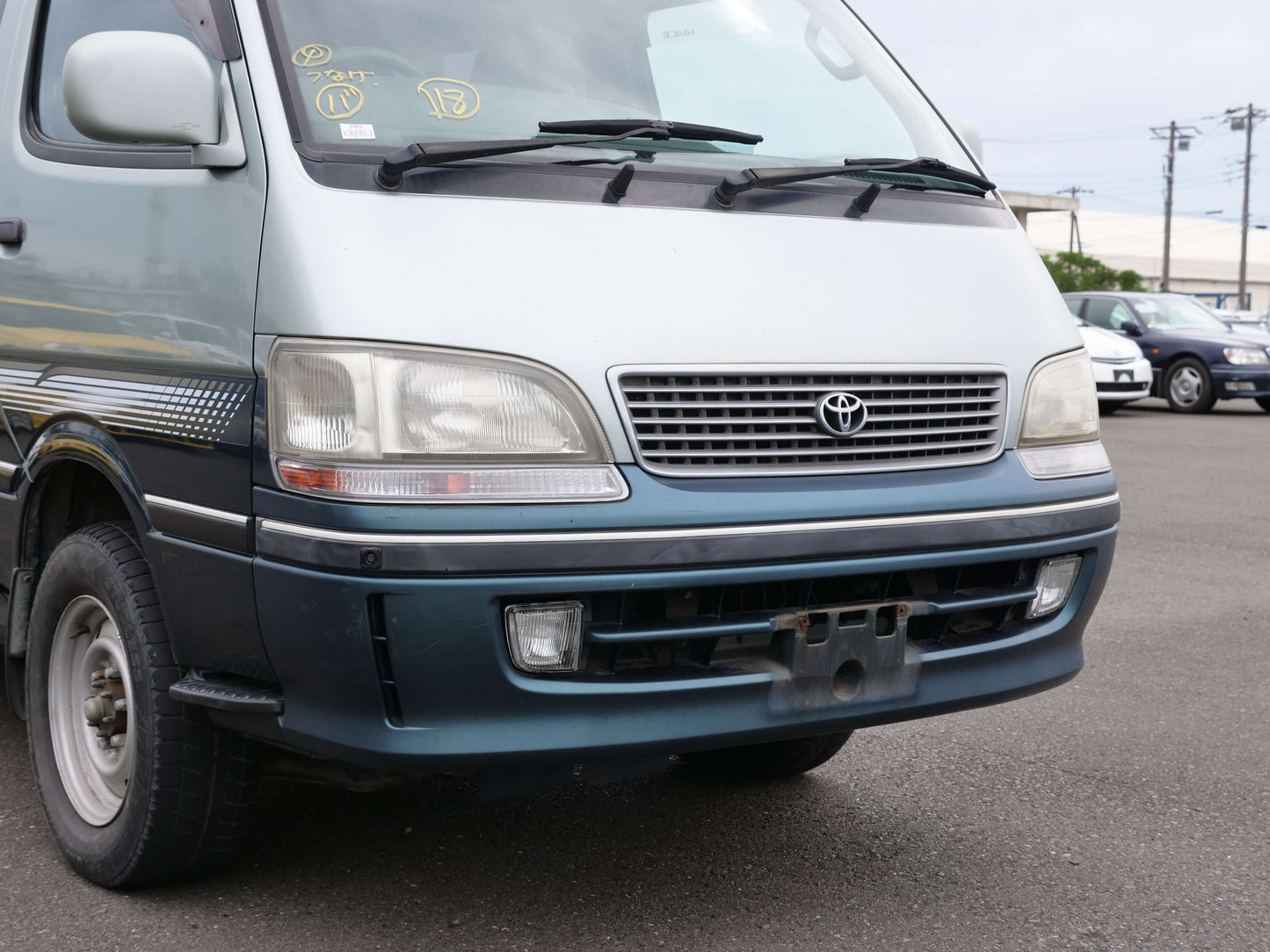 1996 TOYOTA HIACE SUPER CUSTOM 4WD DIESEL VAN