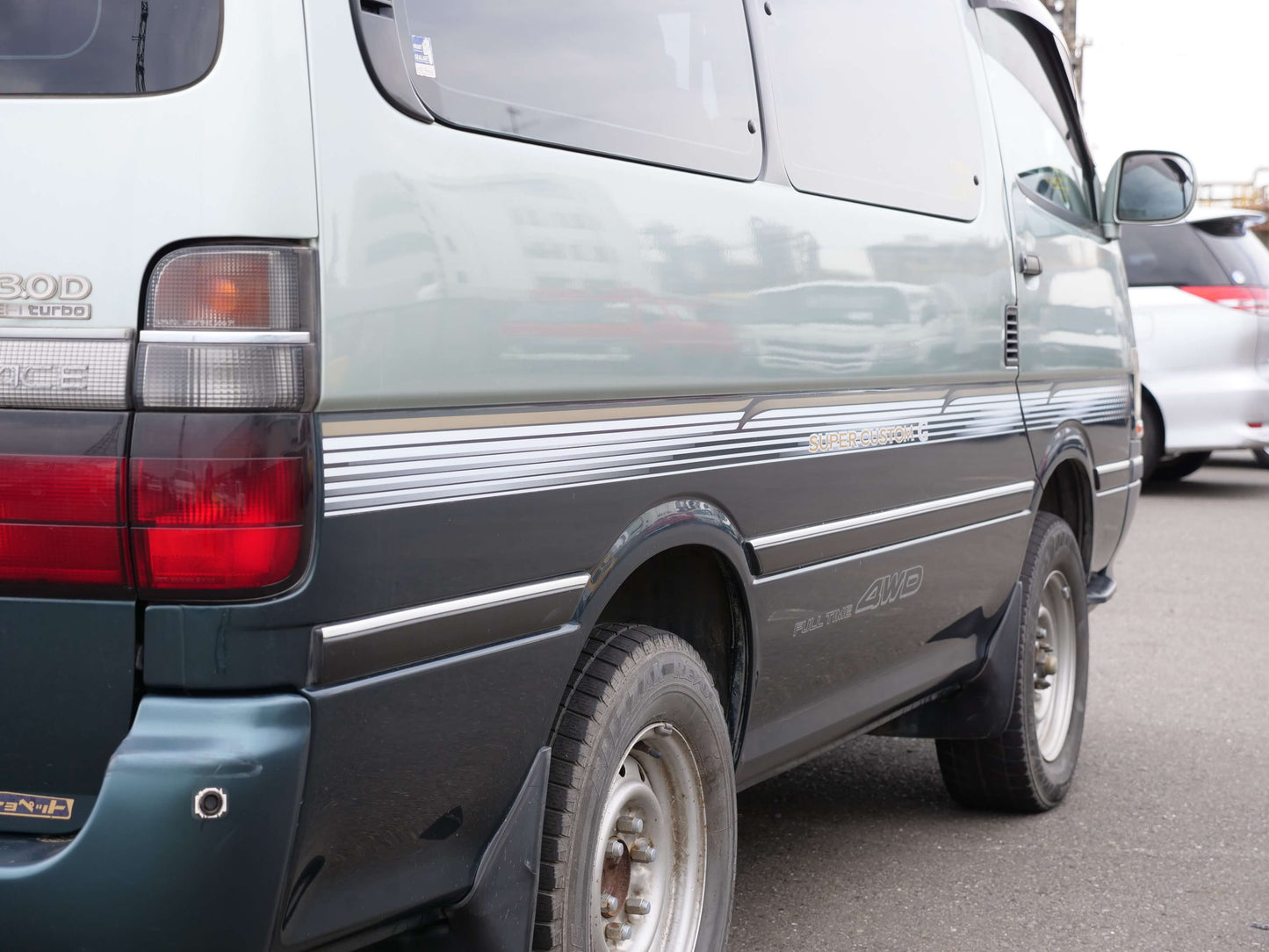 1996 TOYOTA HIACE SUPER CUSTOM 4WD DIESEL VAN