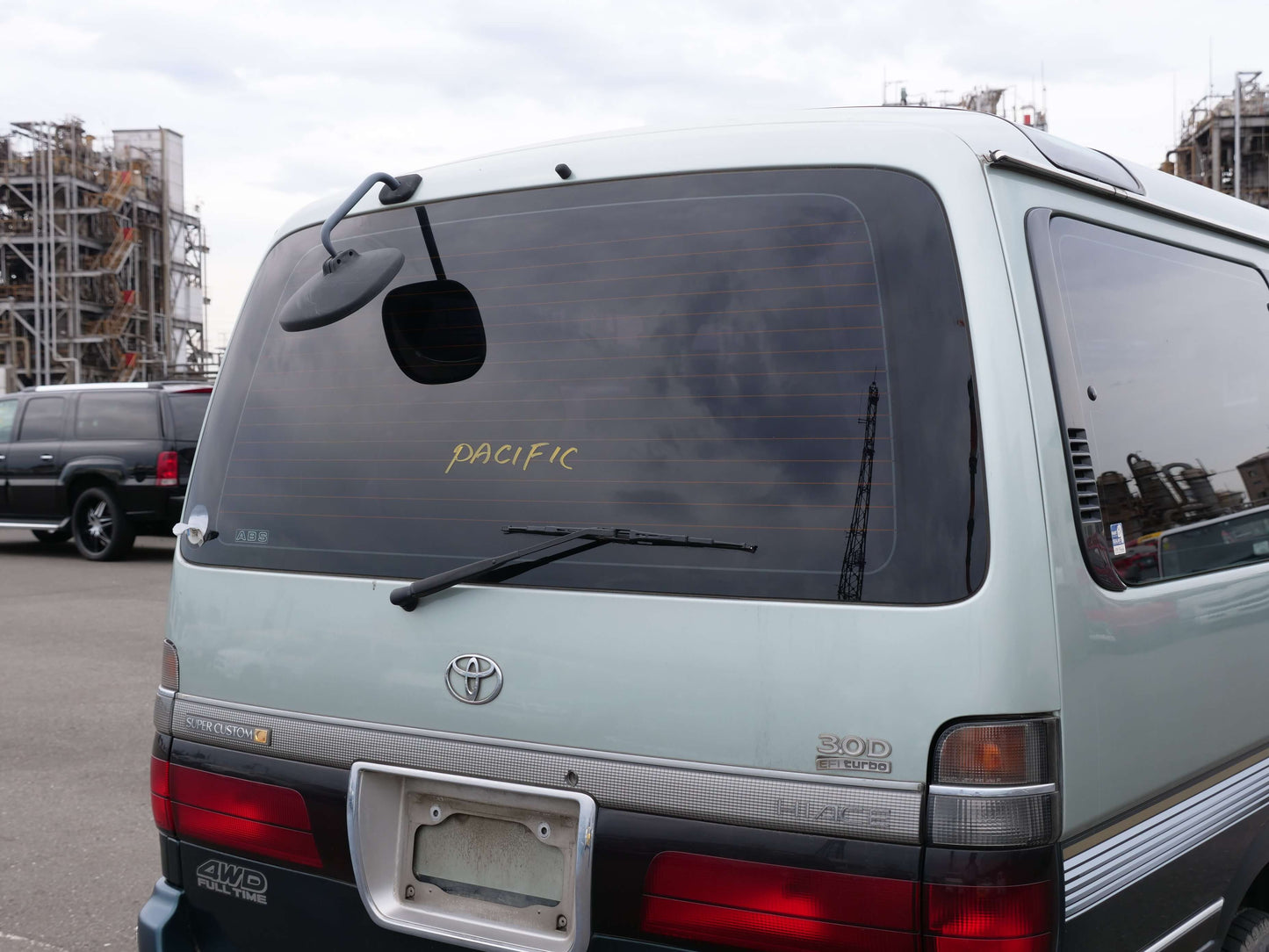 1996 TOYOTA HIACE SUPER CUSTOM 4WD DIESEL VAN