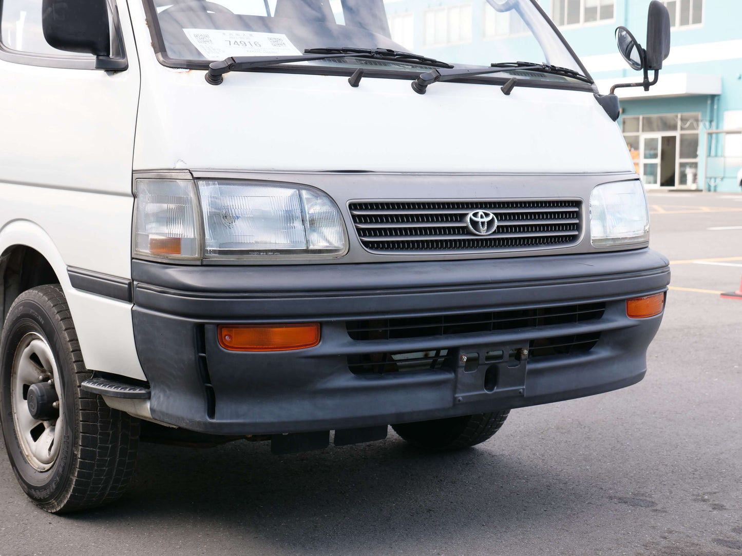 1994 TOYOTA HIACE EXTENDED WHEELBASE SUPER CUSTOM 4WD DIESEL VAN