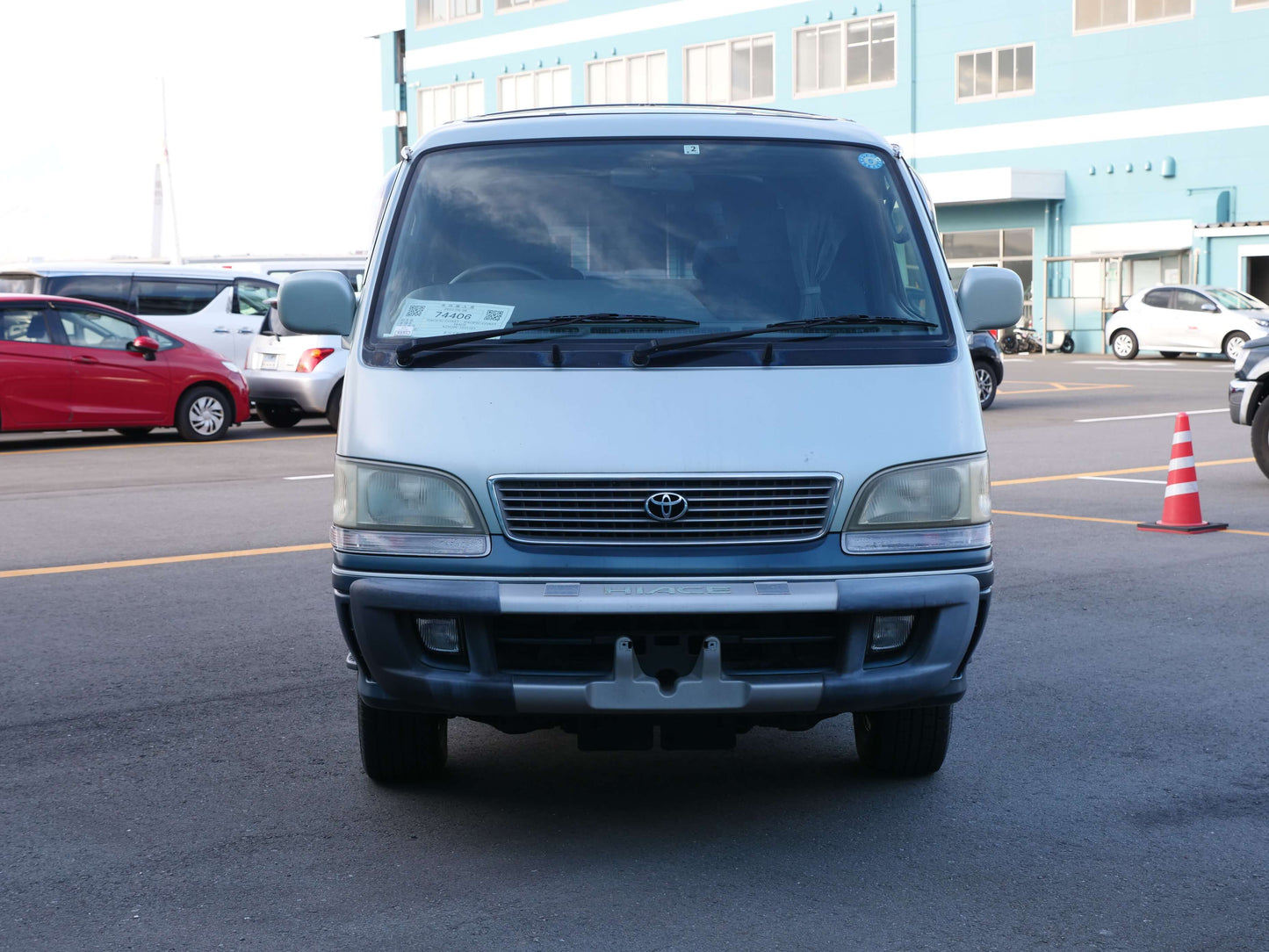 1998 TOYOTA HIACE SUPER CUSTOM 4WD DIESEL VAN