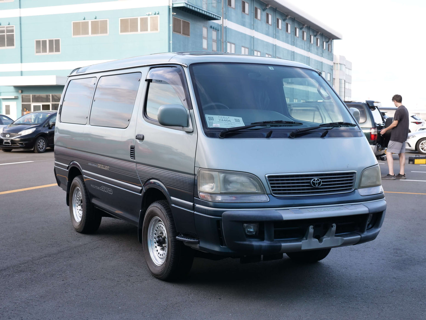 1998 TOYOTA HIACE SUPER CUSTOM 4WD DIESEL VAN