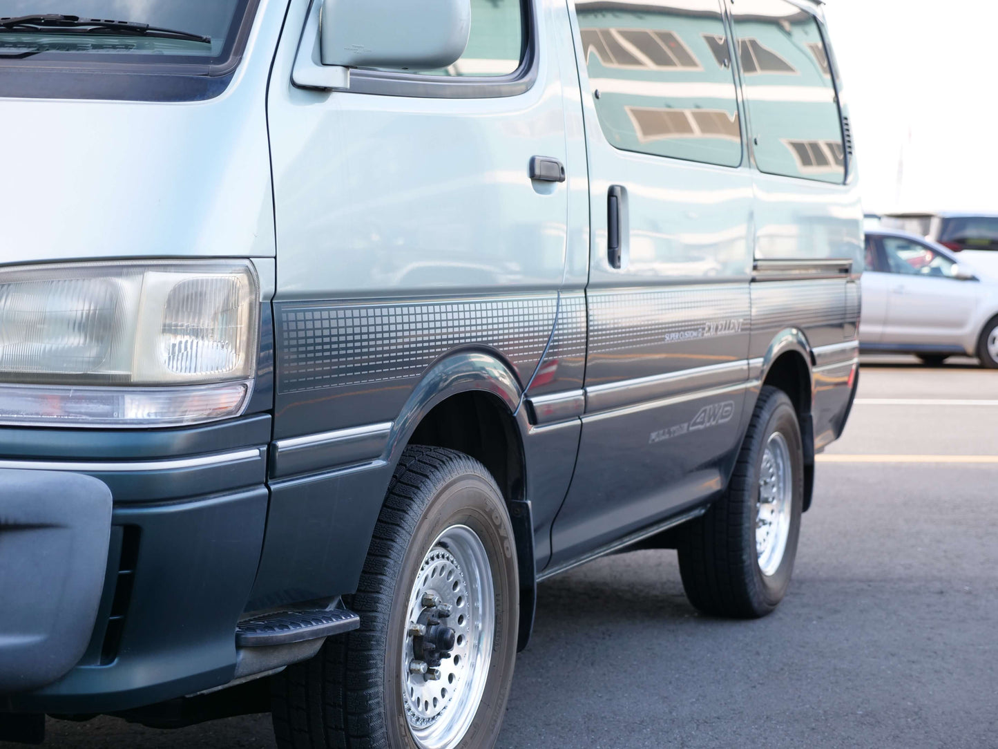 1998 TOYOTA HIACE SUPER CUSTOM 4WD DIESEL VAN