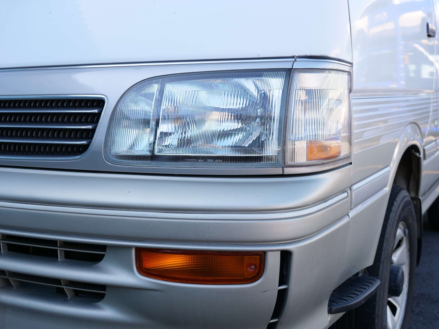 1996 TOYOTA HIACE SUPER CUSTOM 4WD DIESEL VAN