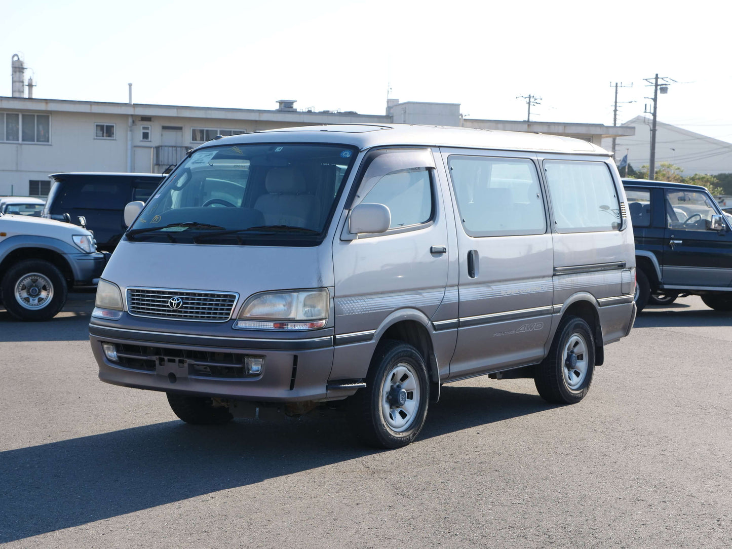 1999 TOYOTA HIACE SUPER CUSTOM 4WD DIESEL VAN