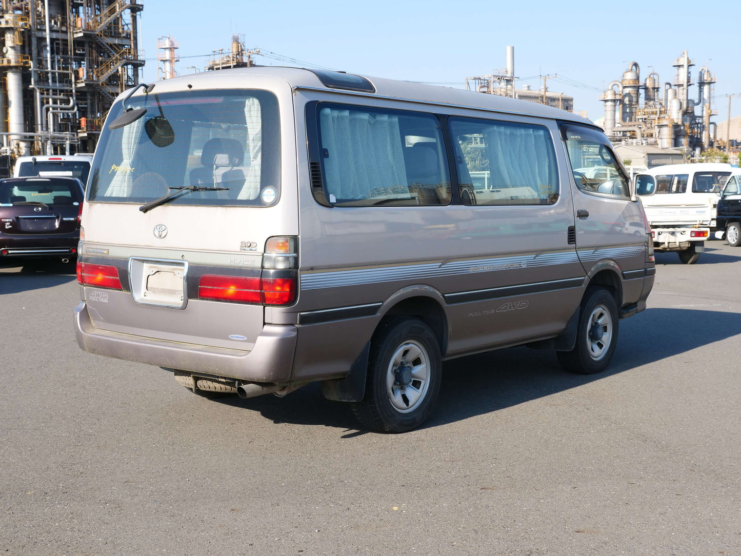 1999 TOYOTA HIACE SUPER CUSTOM 4WD DIESEL VAN