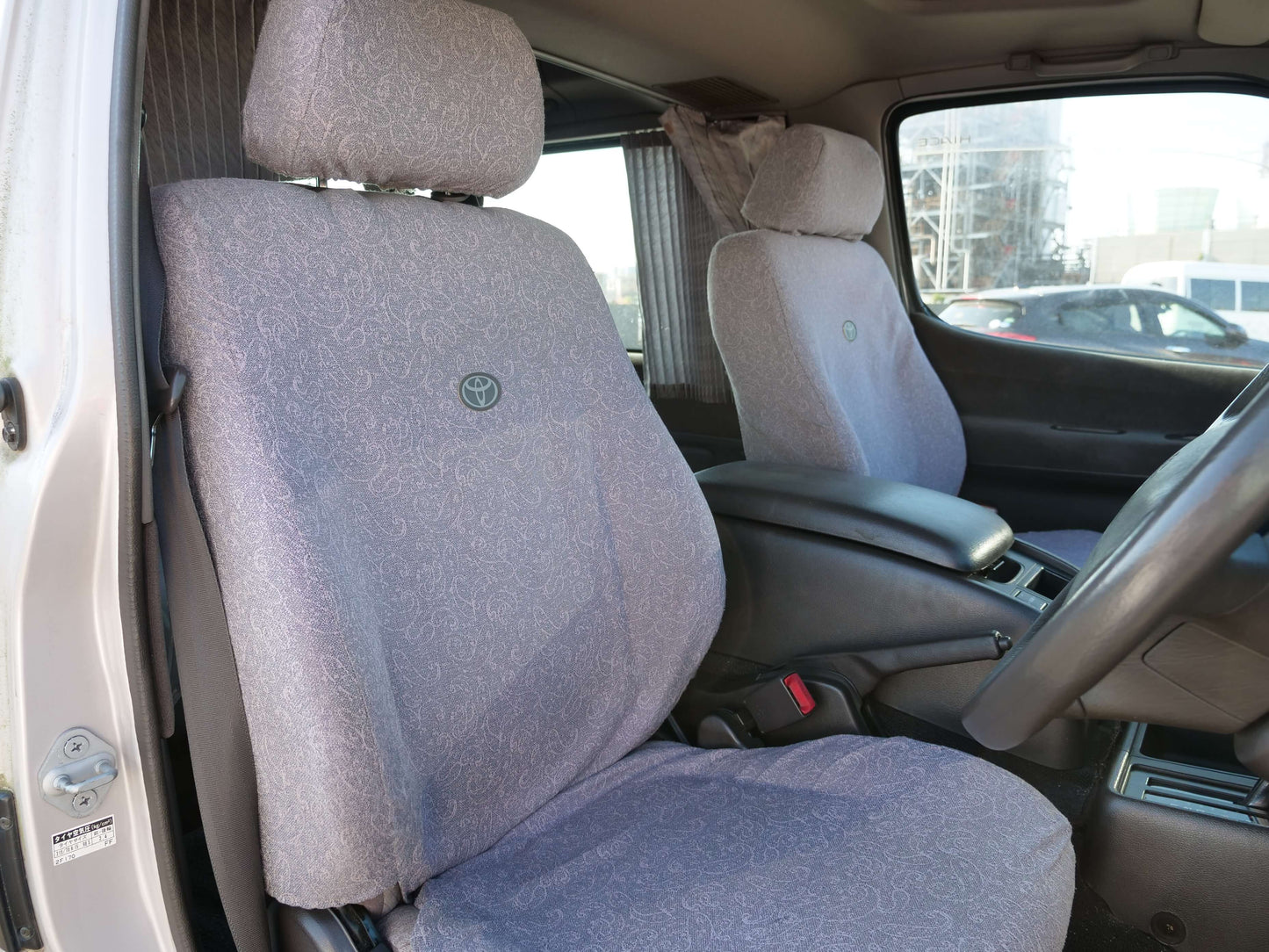 1999 TOYOTA HIACE SUPER CUSTOM 4WD DIESEL VAN