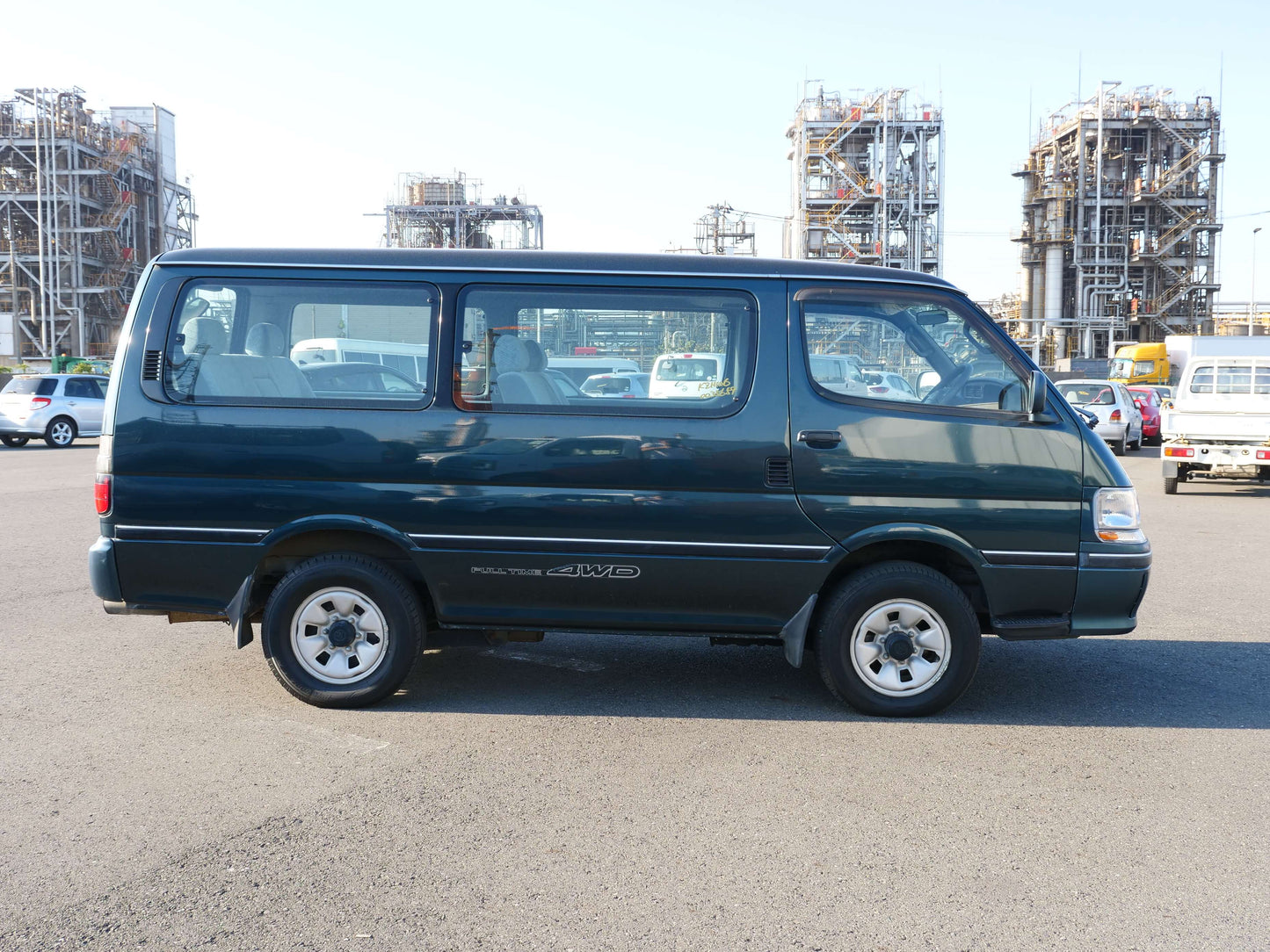 1998 TOYOTA HIACE SUPER CUSTOM 4WD DIESEL VAN