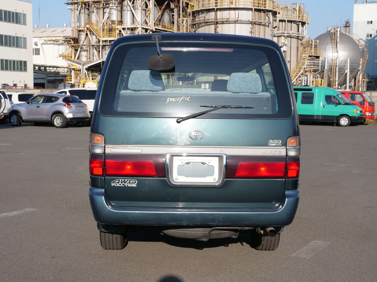 1998 TOYOTA HIACE SUPER CUSTOM 4WD DIESEL VAN