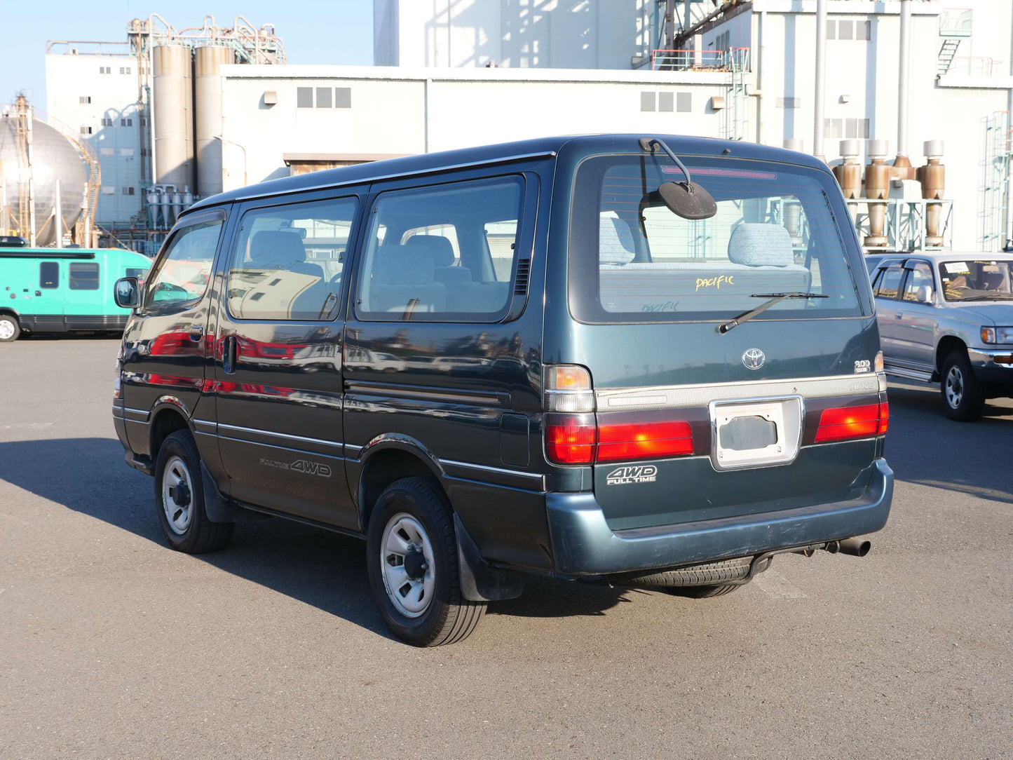 1998 TOYOTA HIACE SUPER CUSTOM 4WD DIESEL VAN