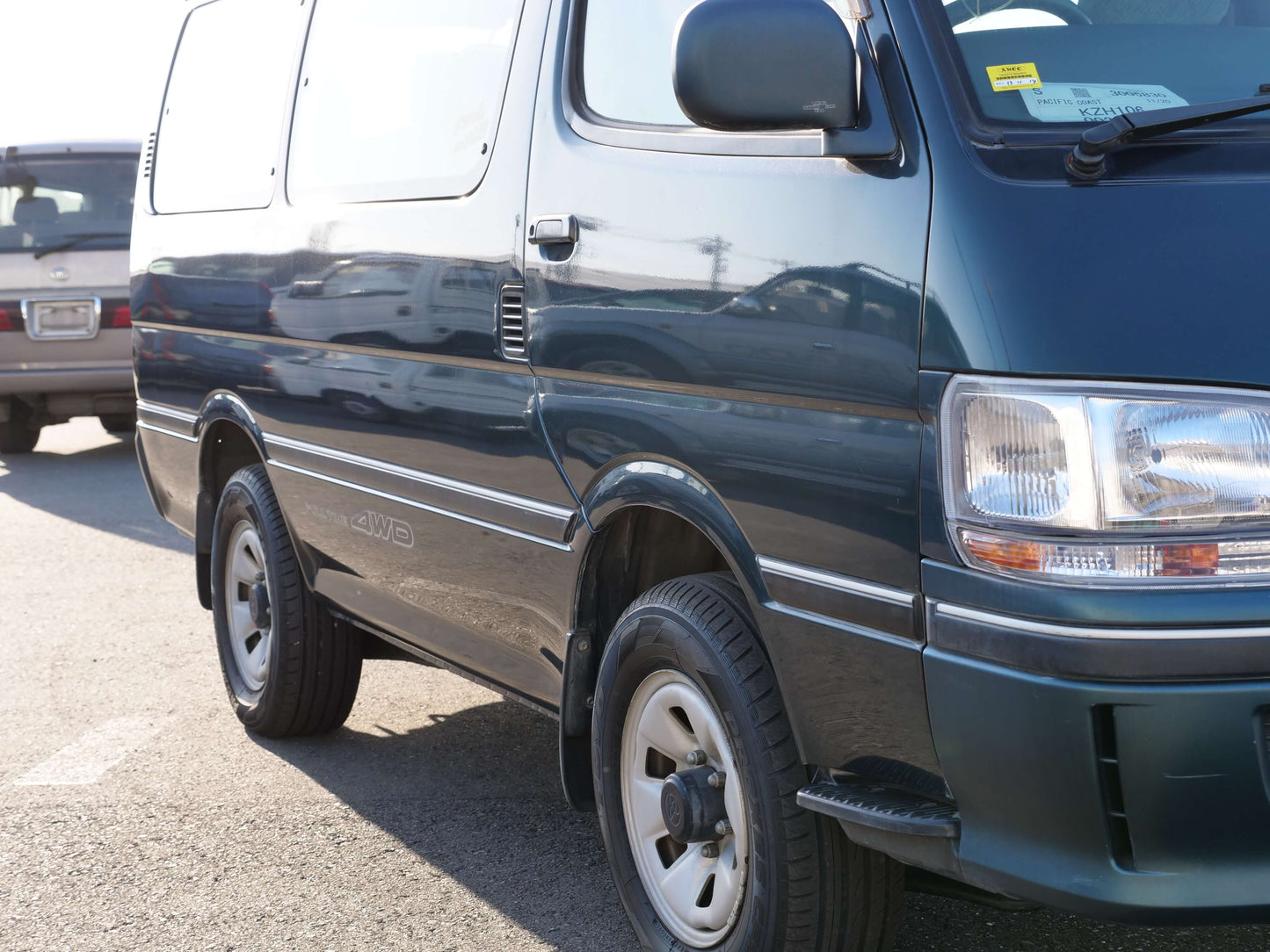 1998 TOYOTA HIACE SUPER CUSTOM 4WD DIESEL VAN