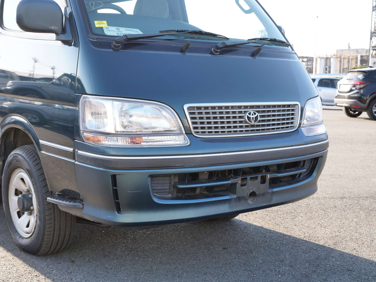 1998 TOYOTA HIACE SUPER CUSTOM 4WD DIESEL VAN