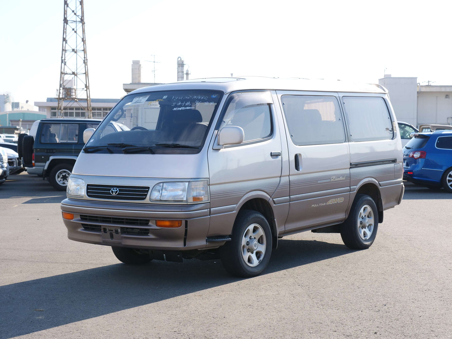 1995 TOYOTA HIACE SUPER CUSTOM LIMITED 4WD DIESEL VAN