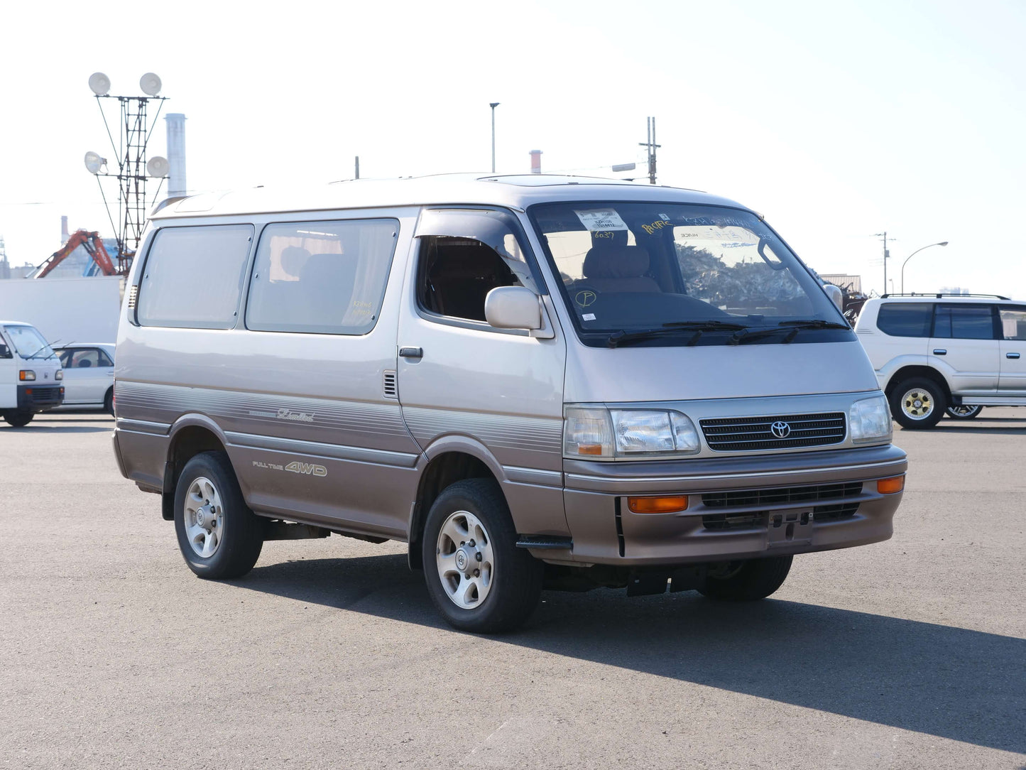 1995 TOYOTA HIACE SUPER CUSTOM LIMITED 4WD DIESEL VAN