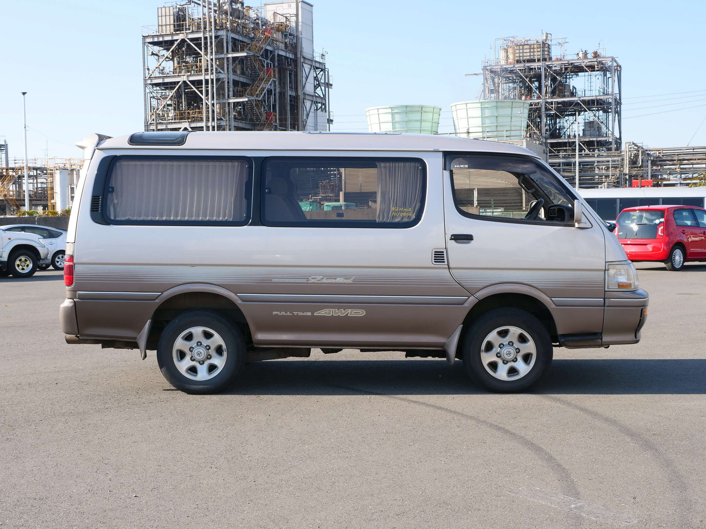 1995 TOYOTA HIACE SUPER CUSTOM LIMITED 4WD DIESEL VAN