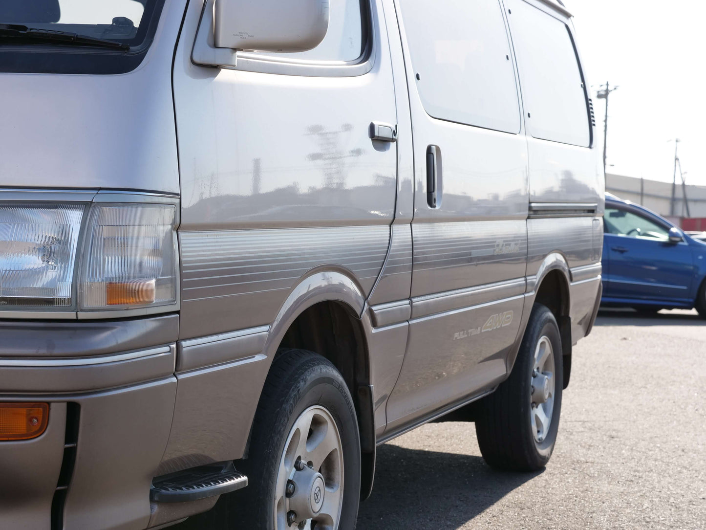 1995 TOYOTA HIACE SUPER CUSTOM LIMITED 4WD DIESEL VAN