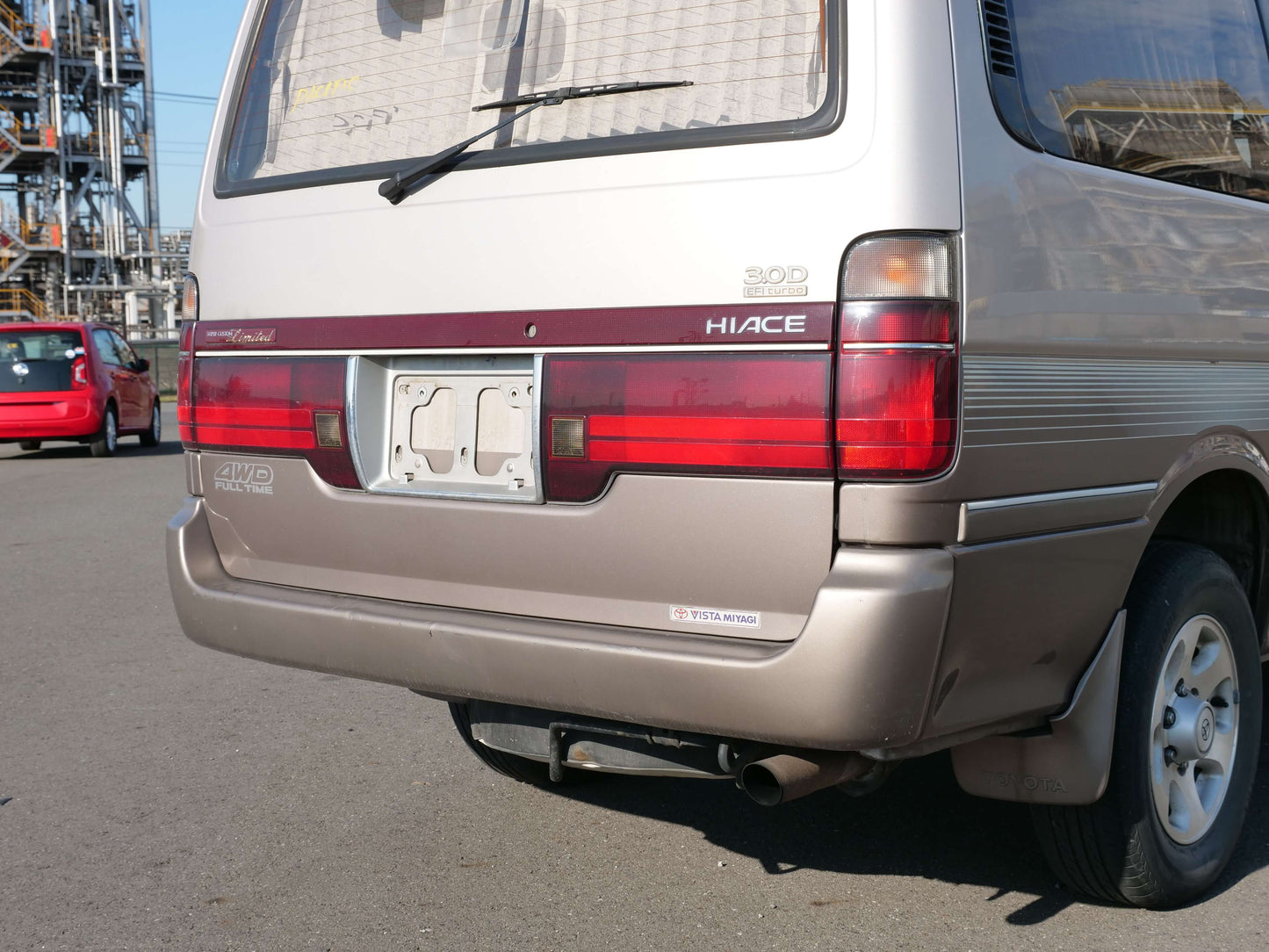 1995 TOYOTA HIACE SUPER CUSTOM LIMITED 4WD DIESEL VAN