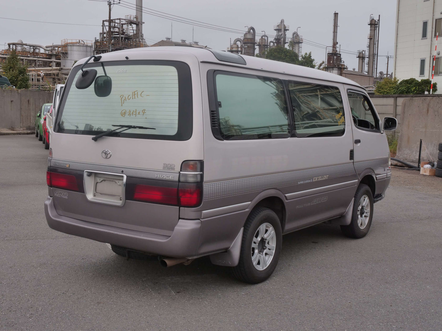 1996 TOYOTA HIACE SUPER CUSTOM G 4WD VAN