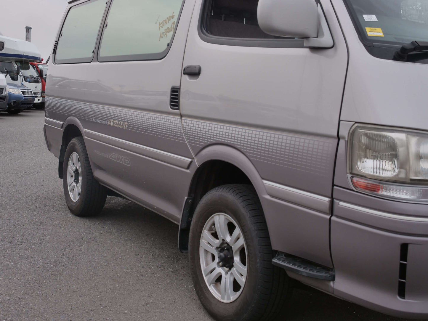 1996 TOYOTA HIACE SUPER CUSTOM G 4WD VAN