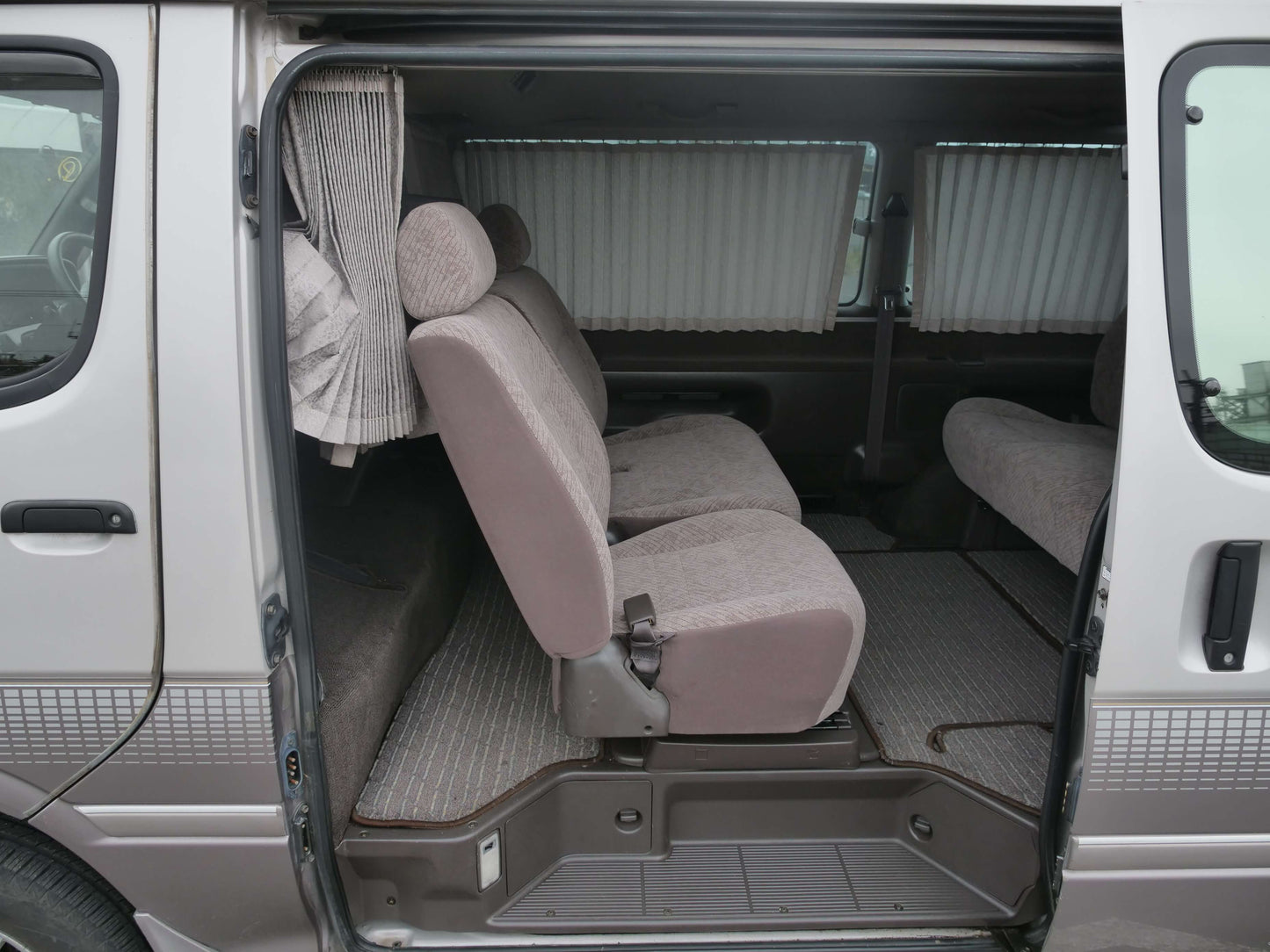 1996 TOYOTA HIACE SUPER CUSTOM G 4WD VAN