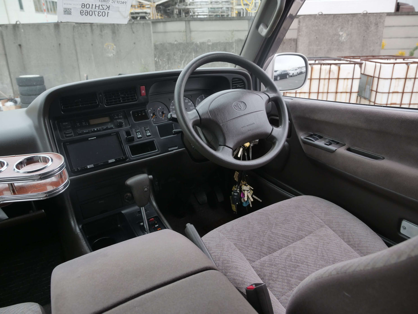 1996 TOYOTA HIACE SUPER CUSTOM G 4WD VAN