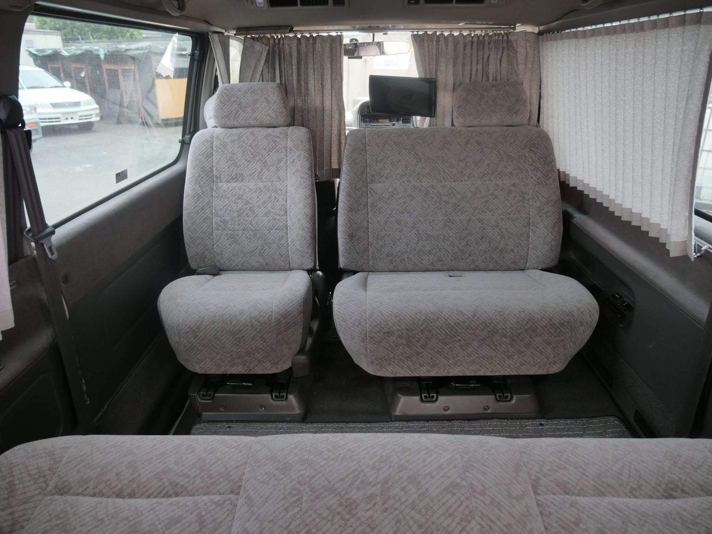 1996 TOYOTA HIACE SUPER CUSTOM G 4WD VAN