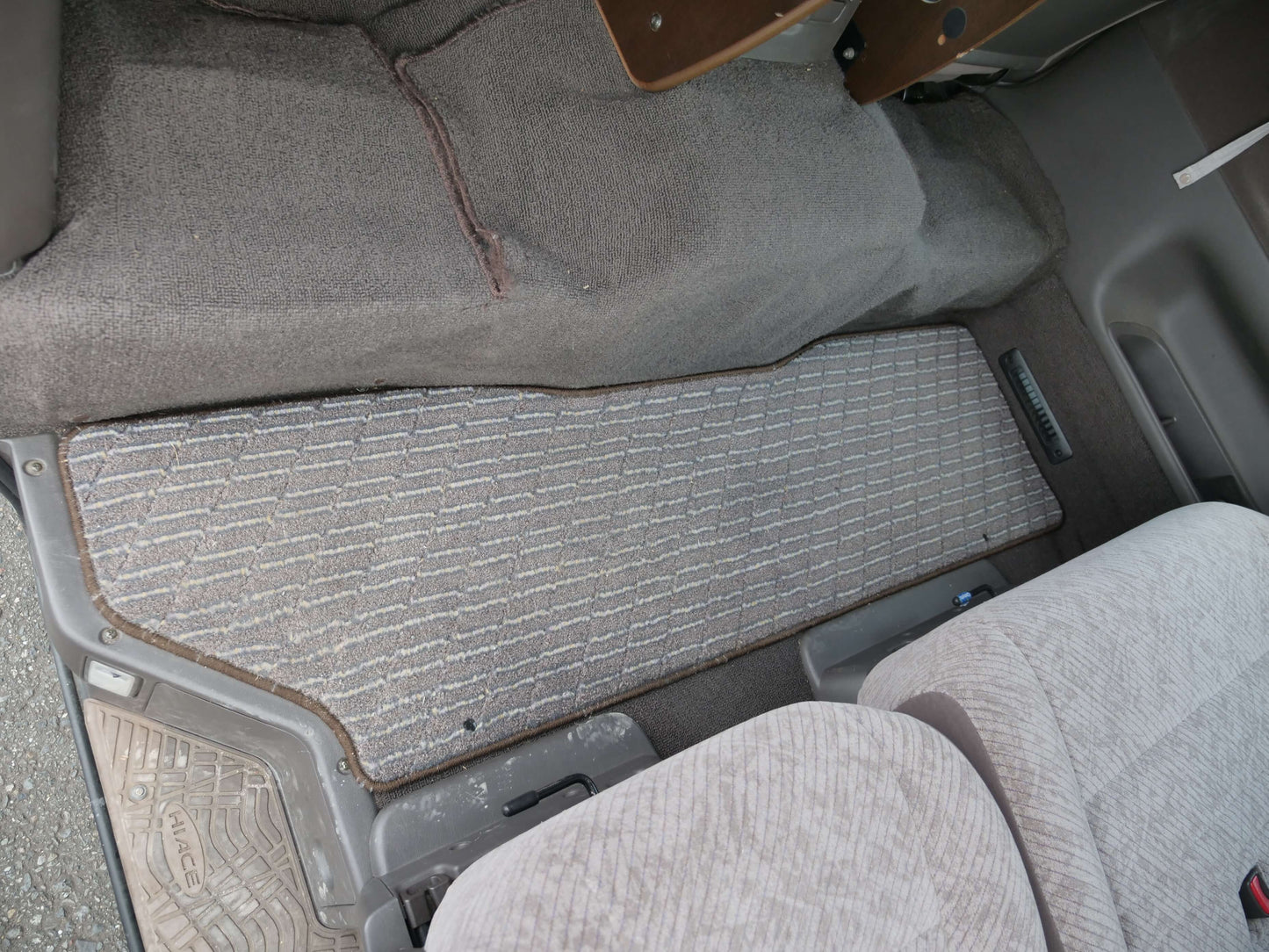 1999 TOYOTA HIACE SUPER CUSTOM 4WD VAN