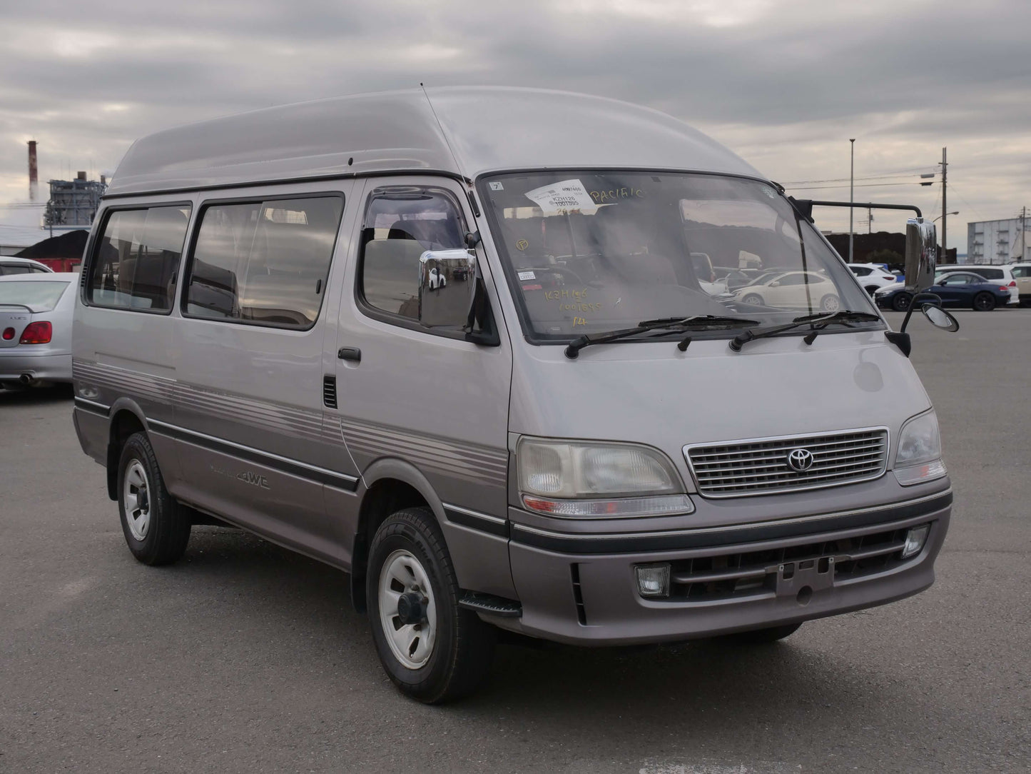 1999 TOYOTA HIACE GRAND CABIN HI-ROOF 4WD VAN