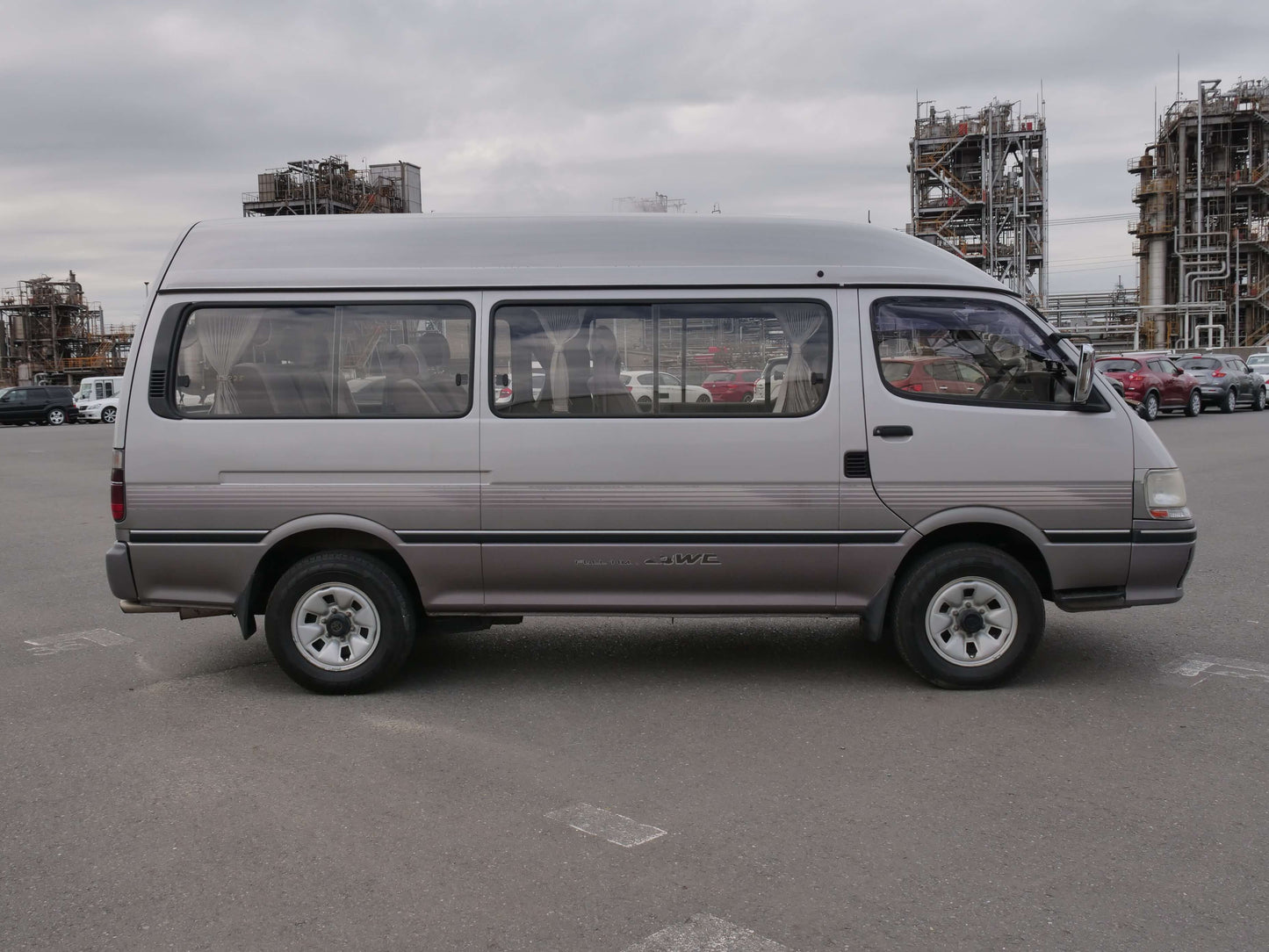 1999 TOYOTA HIACE GRAND CABIN HI-ROOF 4WD VAN