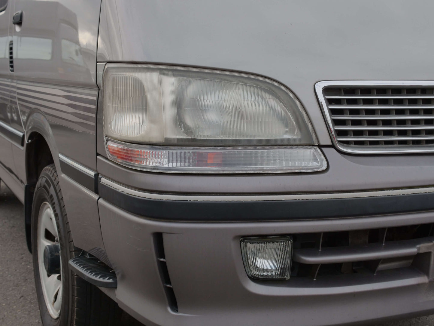 1999 TOYOTA HIACE GRAND CABIN HI-ROOF 4WD VAN