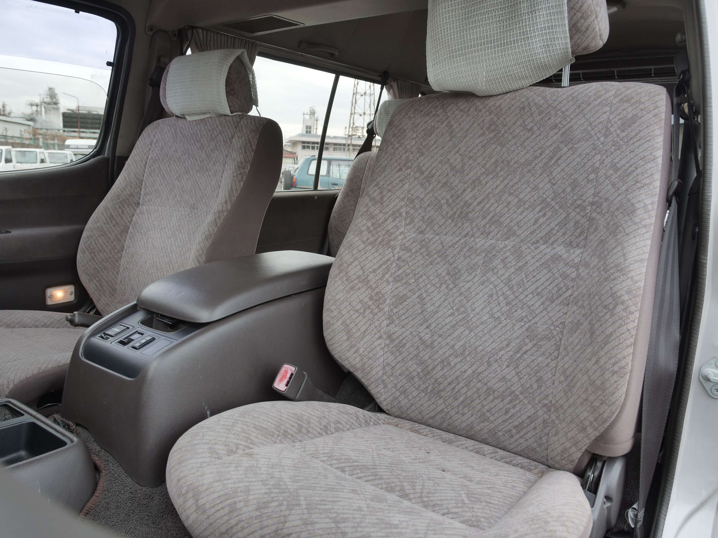 1999 TOYOTA HIACE GRAND CABIN HI-ROOF 4WD VAN