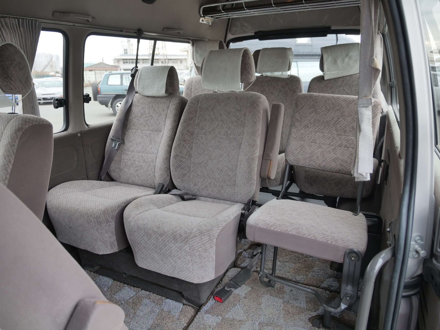 1999 TOYOTA HIACE GRAND CABIN HI-ROOF 4WD VAN