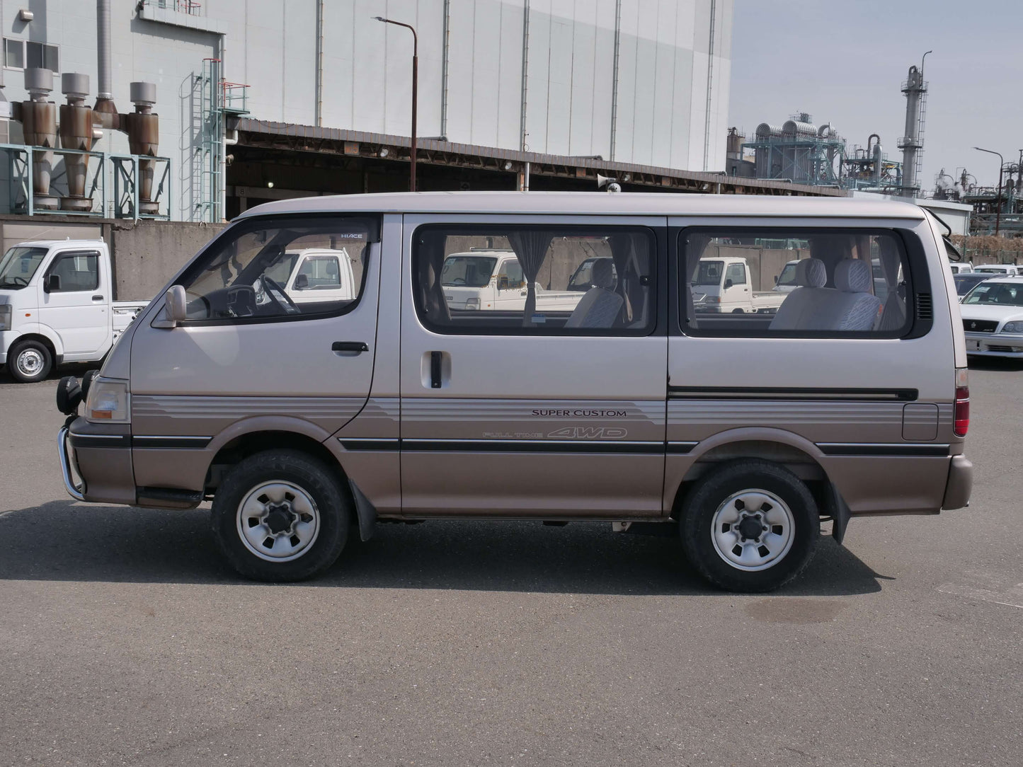 1994 TOYOTA HIACE SUPER CUSTOM 4WD VAN