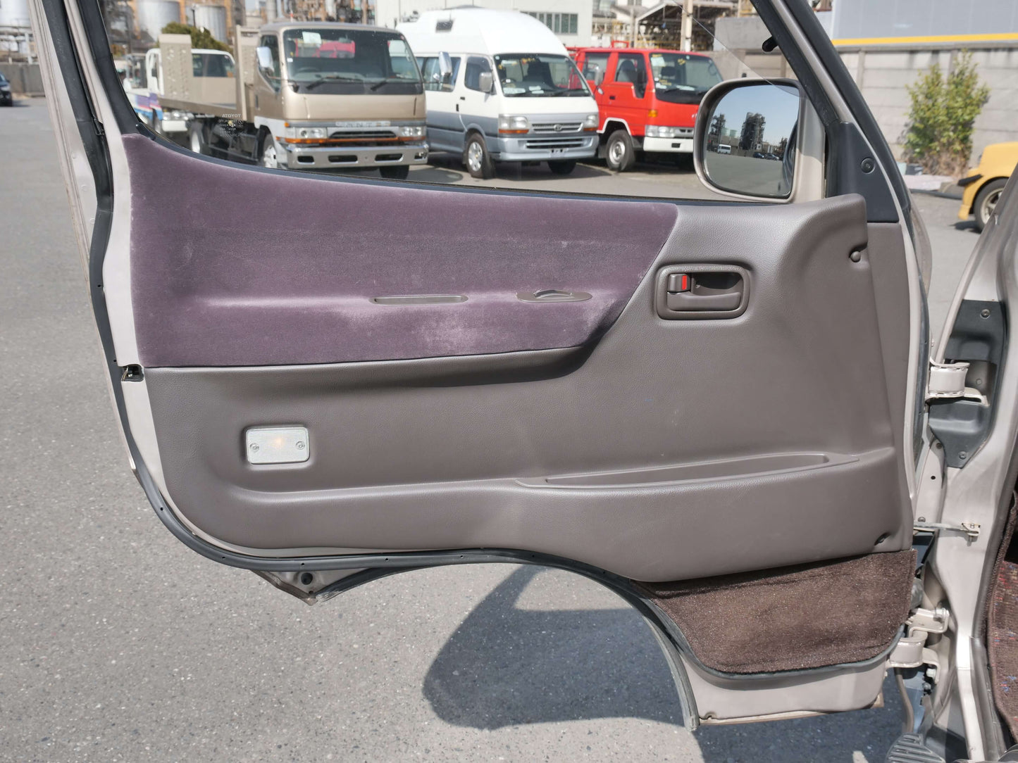 1994 TOYOTA HIACE SUPER CUSTOM 4WD VAN