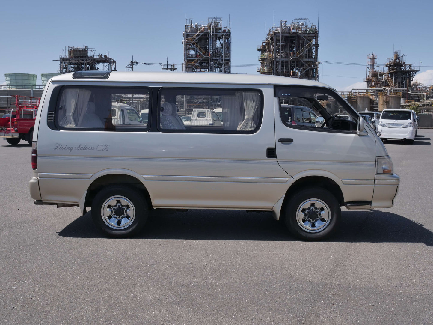 1994 TOYOTA HIACE SUPER CUSTOM 4WD VAN