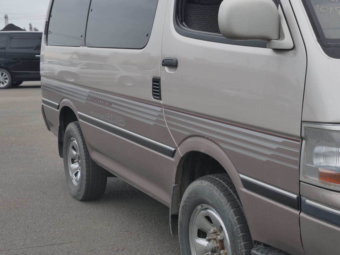1995 TOYOTA HIACE SUPER CUSTOM 4WD VAN
