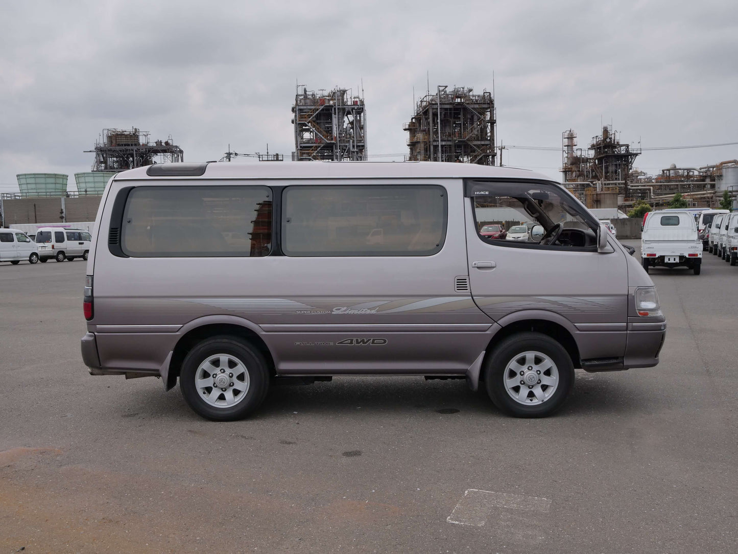 1998 TOYOTA HIACE SUPER CUSTOM LIMITED 4WD VAN