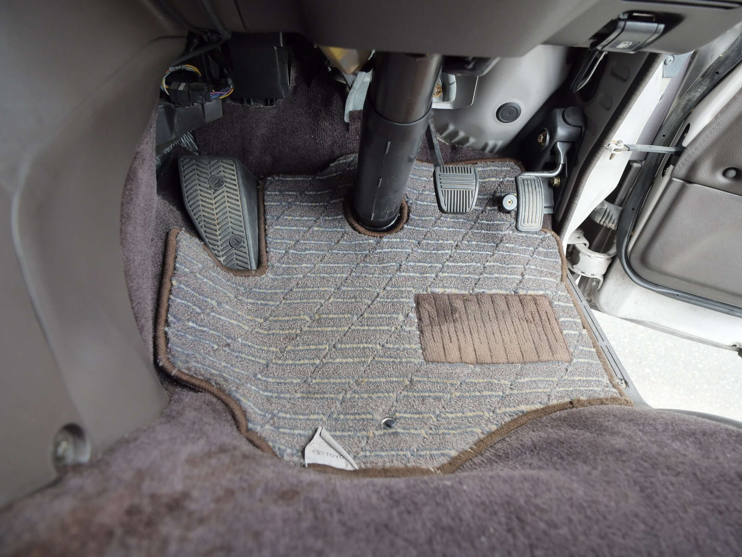 1998 TOYOTA HIACE SUPER CUSTOM LIMITED 4WD VAN