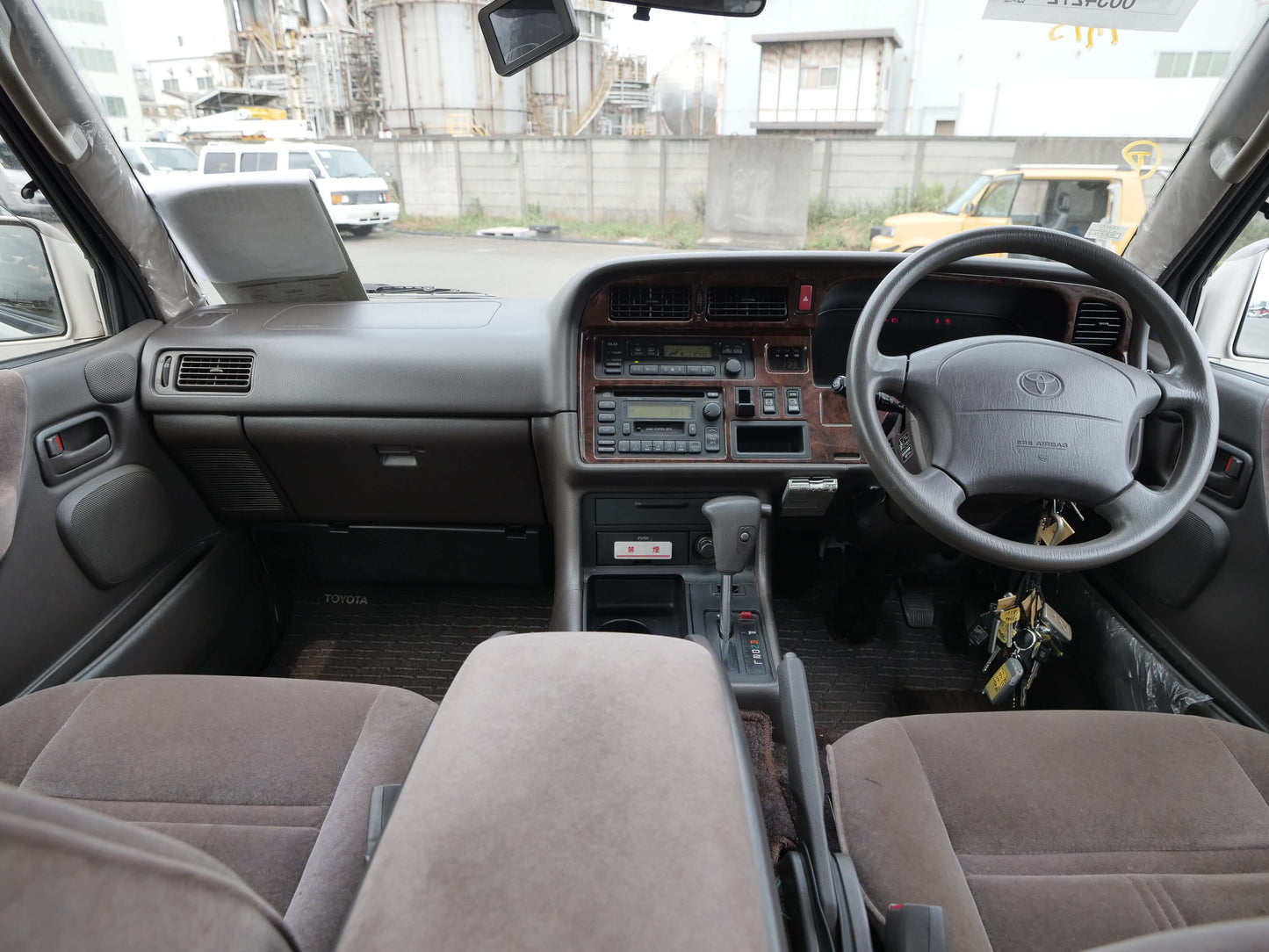 1998 TOYOTA HIACE SUPER CUSTOM LIMITED 4WD VAN