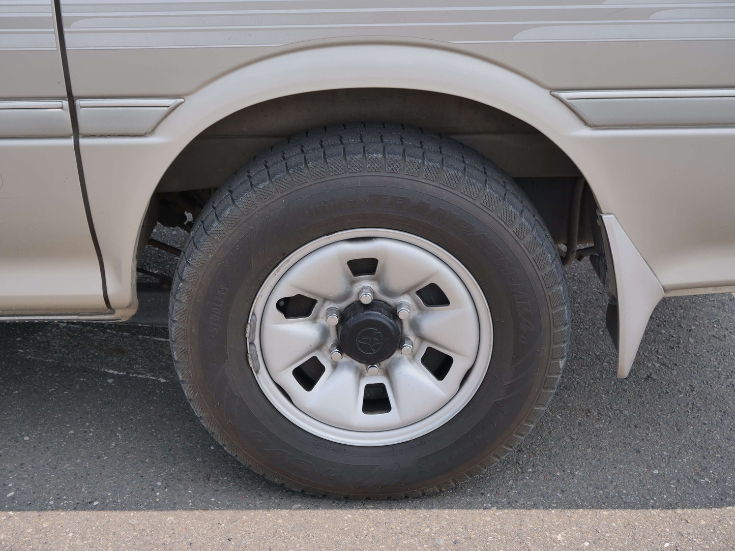 1997 TOYOTA HIACE SUPER CUSTOM 4WD VAN
