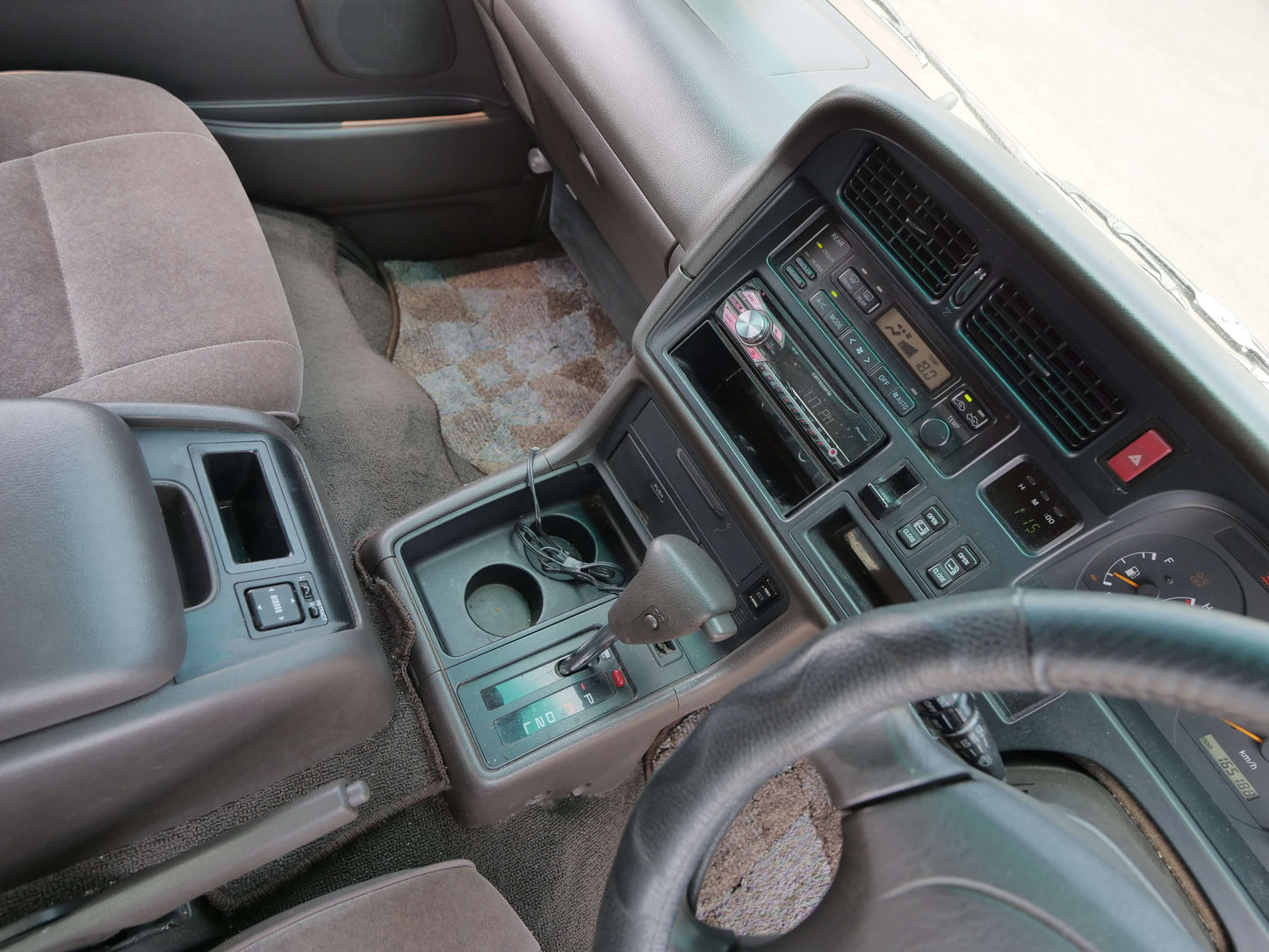 1997 TOYOTA HIACE SUPER CUSTOM 4WD VAN