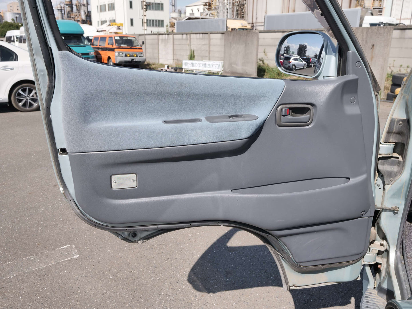 2000 TOYOTA HIACE SUPER CUSTOM 4WD VAN