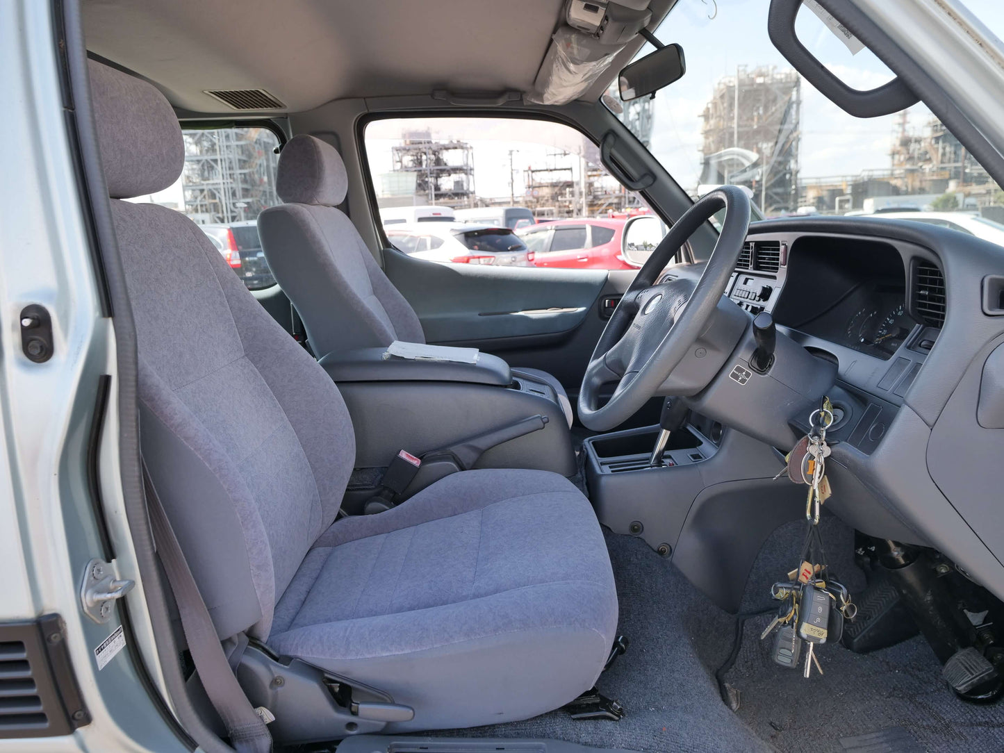 2000 TOYOTA HIACE SUPER CUSTOM 4WD VAN
