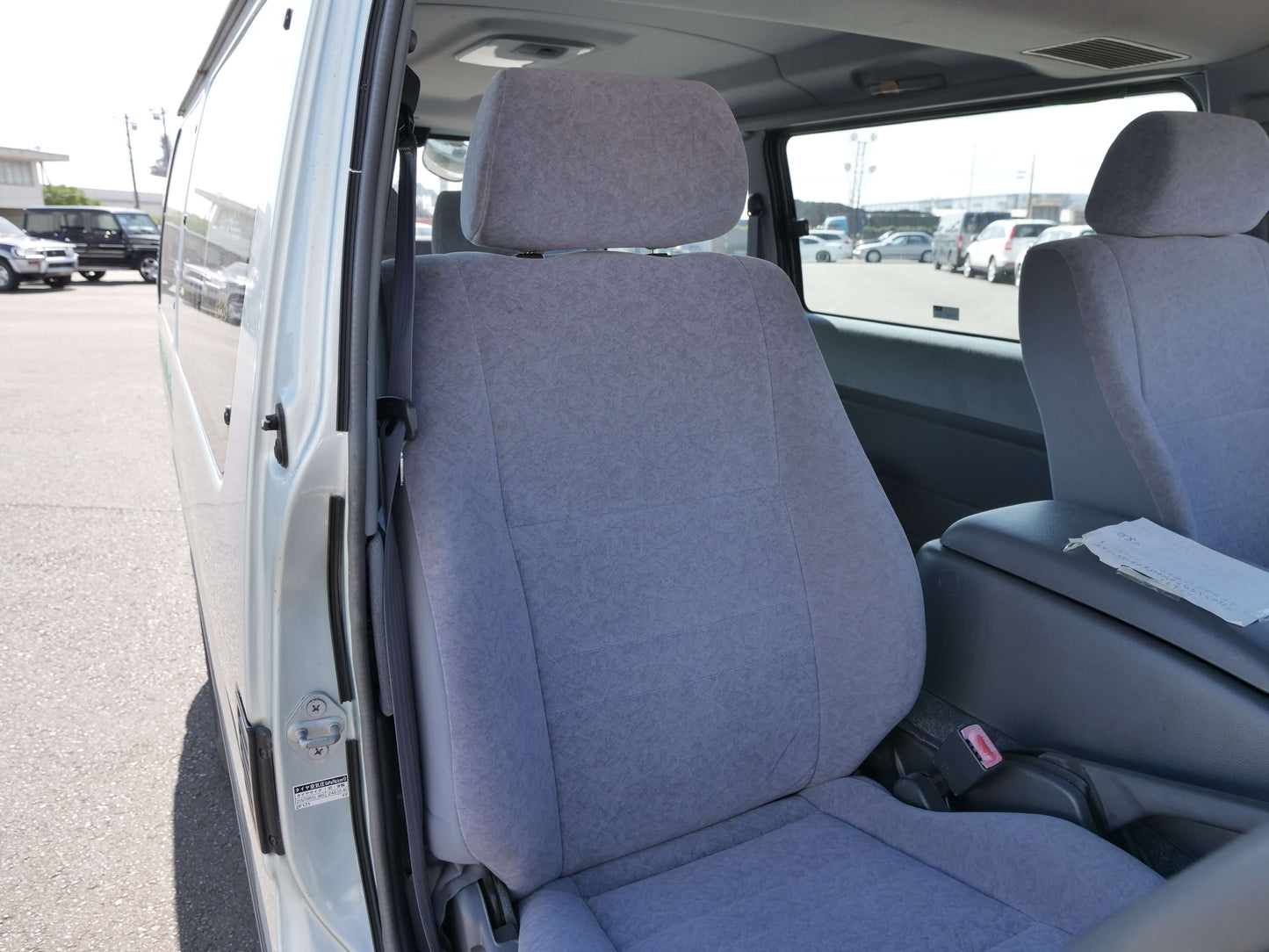 2000 TOYOTA HIACE SUPER CUSTOM 4WD VAN