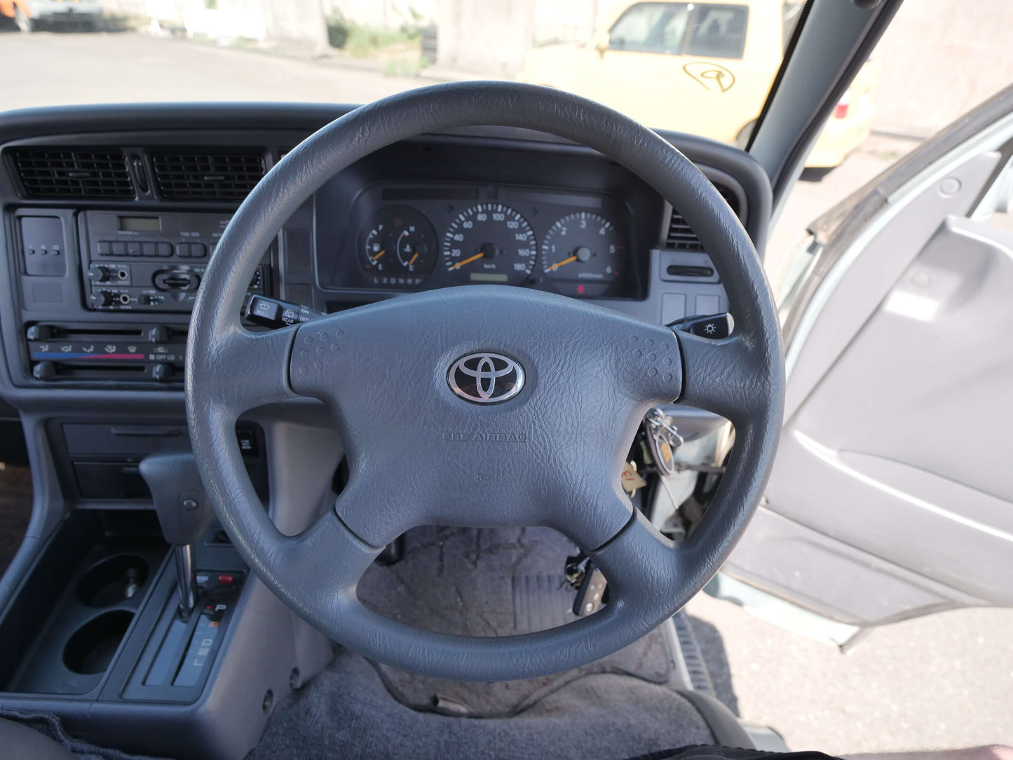 2000 TOYOTA HIACE SUPER CUSTOM 4WD VAN